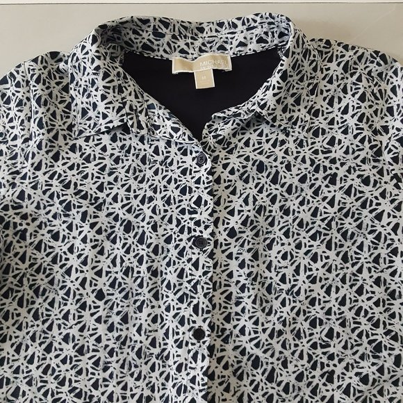 MICHAEL KORS | Front Tie Button Down Blouse - Picture 6 of 16